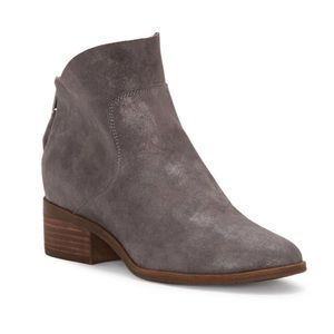 Lucky Brand Lahela Suede Booties!